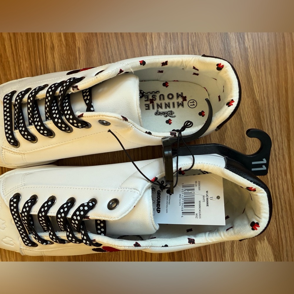 Disney Groundup Women’s Size 11 Minnie Mouse sneakers shoes New polka dot laces - Picture 4 of 9